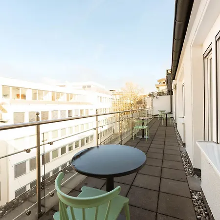 Ξενοδοχείο με διαμερίσματα Limehome Pionierstrasse