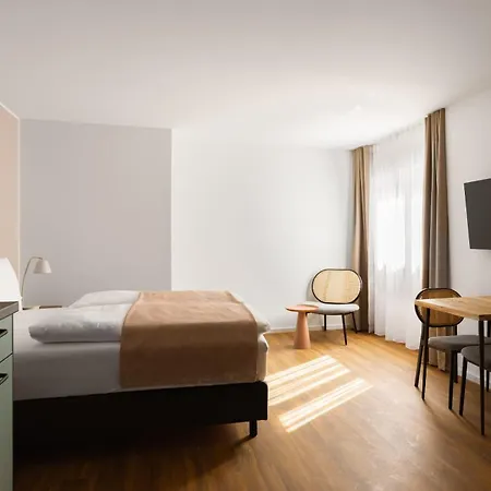 Limehome Pionierstrasse 3* Ντίσελντορφ